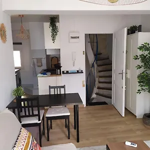 Appartement T2, Centre Historique, Place Des Carmes, Avignon
